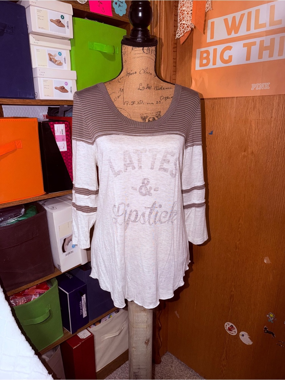 Maurices Neutral Taupe & Cream Scoop Neck Tunic with Graphic